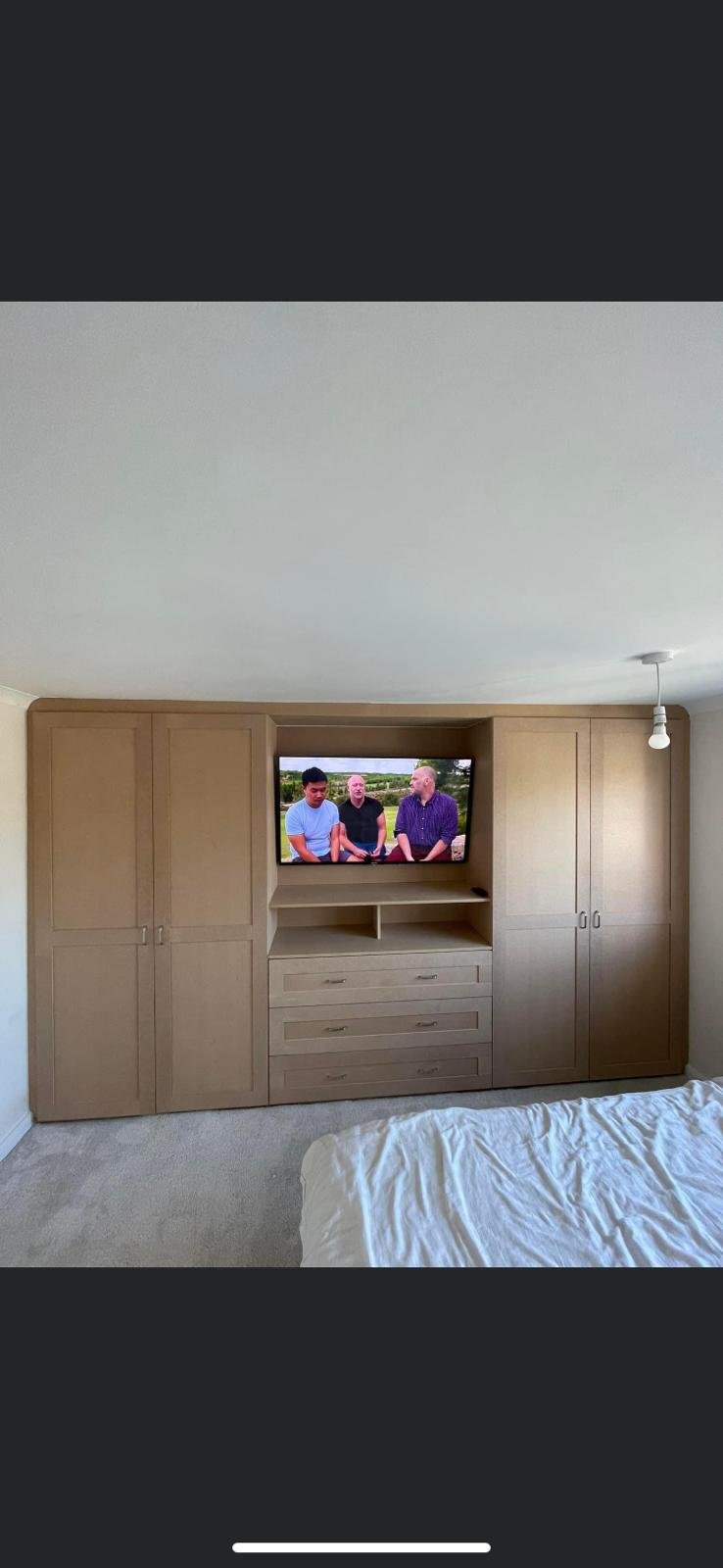 Bedroom wardrobe build
